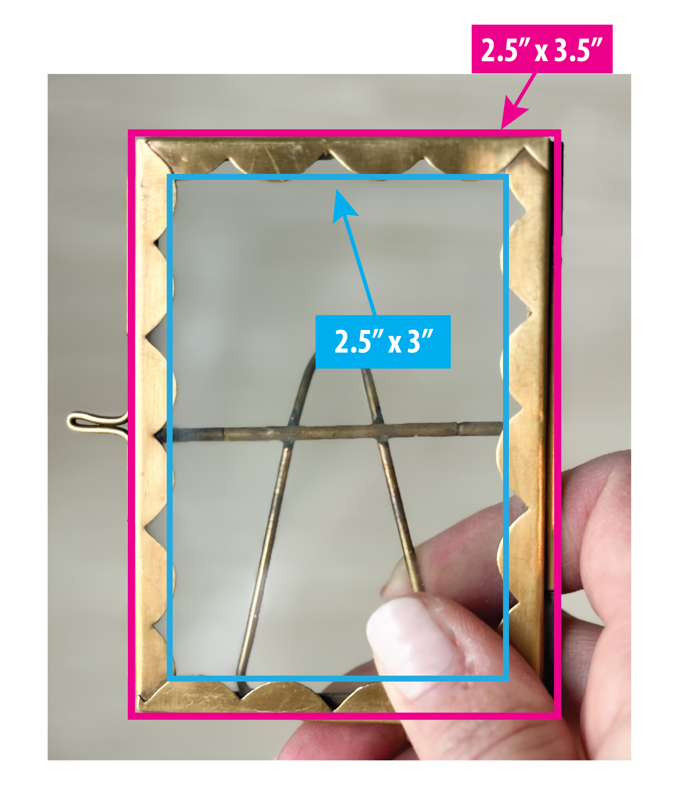 Scalloped Edge Vintage Brass Frame | 2.5"x3.5 " | Keepsake Tabletop Frame