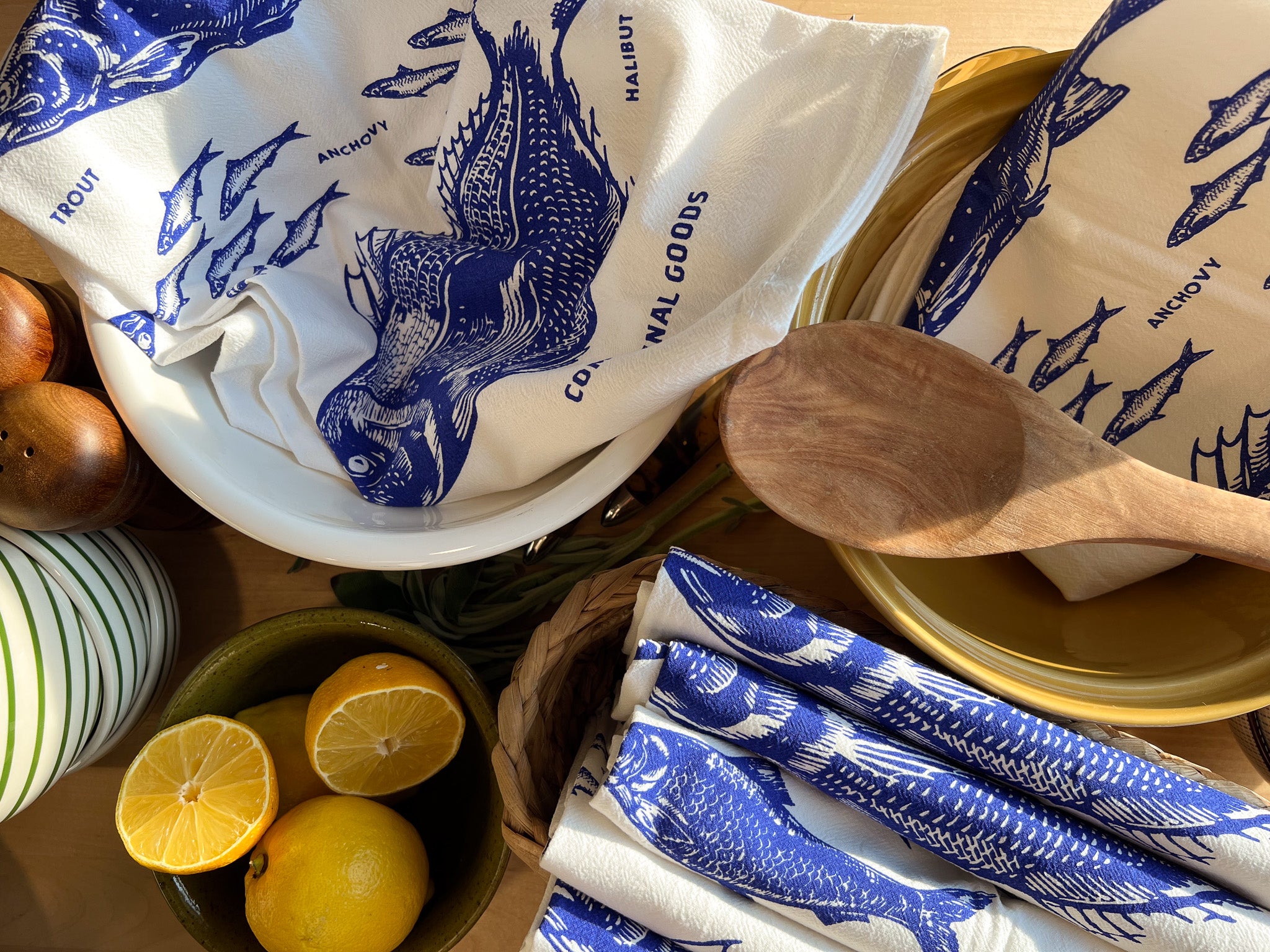 PREMIUM OVERSIZED KITCHEN TOWELS