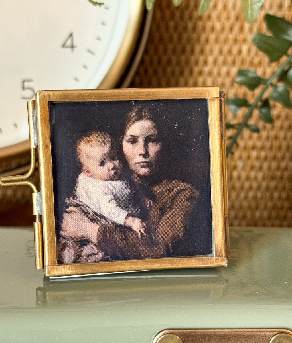 Brass Floating Picture Frame | 2"x2" | Modern Frame