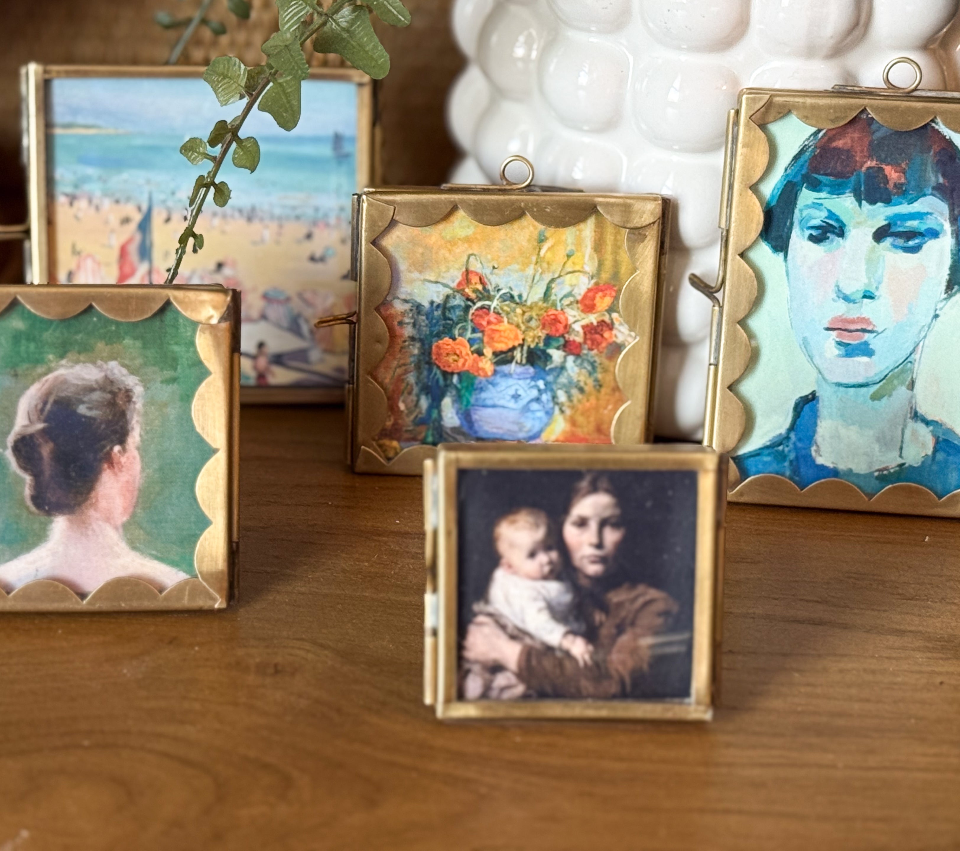 Small Scalloped Edge Brass Frame | 2.5"x2.5" | Whimsical Keepsake | Tabletop Frame