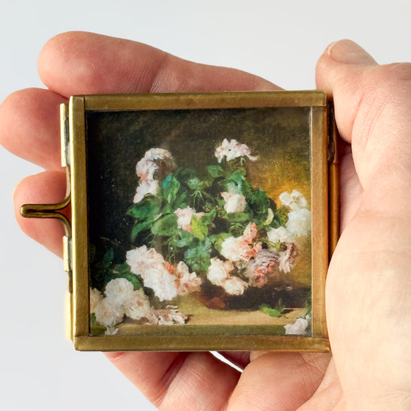 02 — FITS IN THE PALM OF YOUR HAND