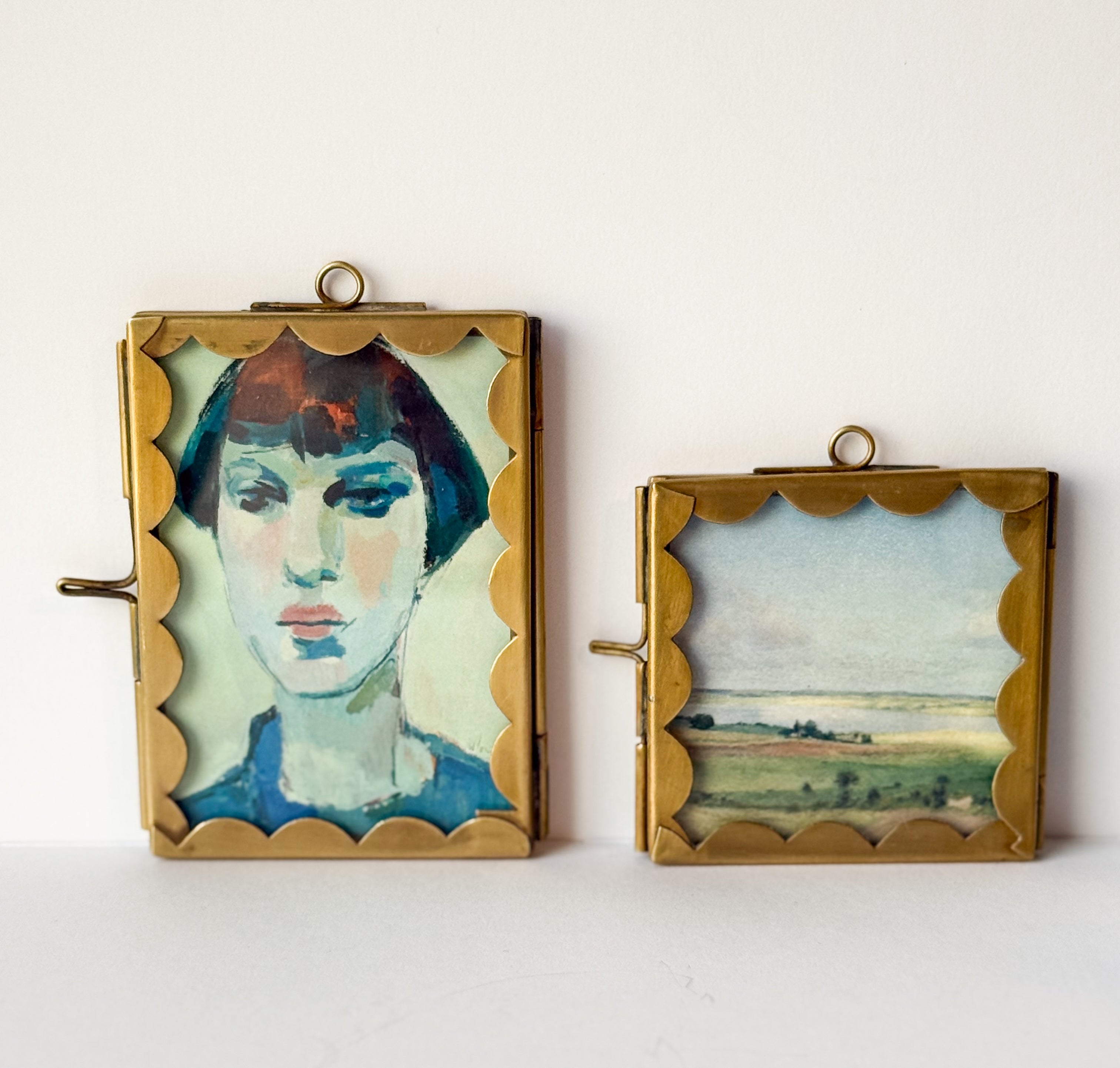 Hanging Scalloped Edge Brass Frame | 2.5"x2.5" | Keepsake | Wall Frame