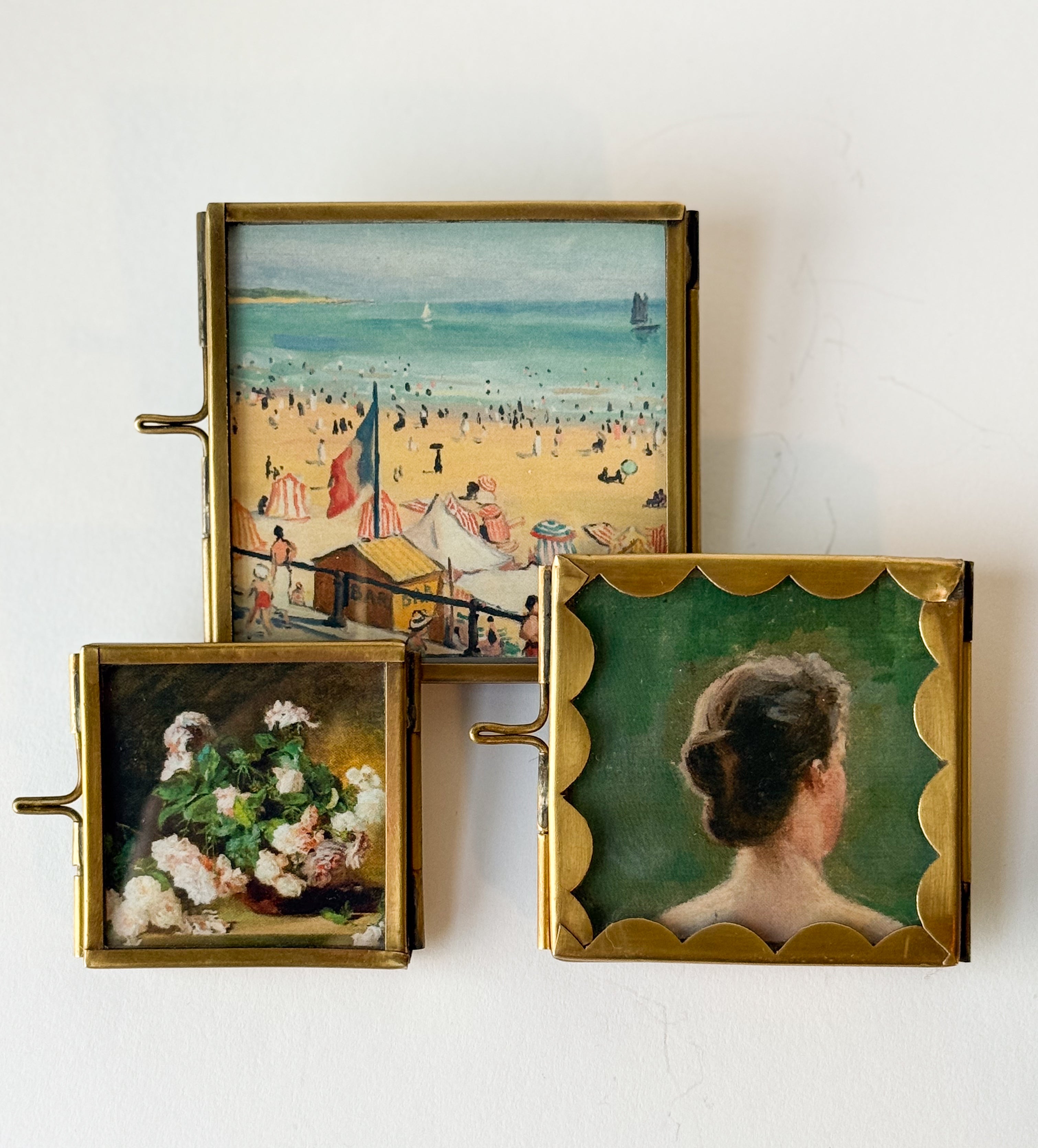 Brass Floating Picture Frame | 2"x2" | Modern Frame