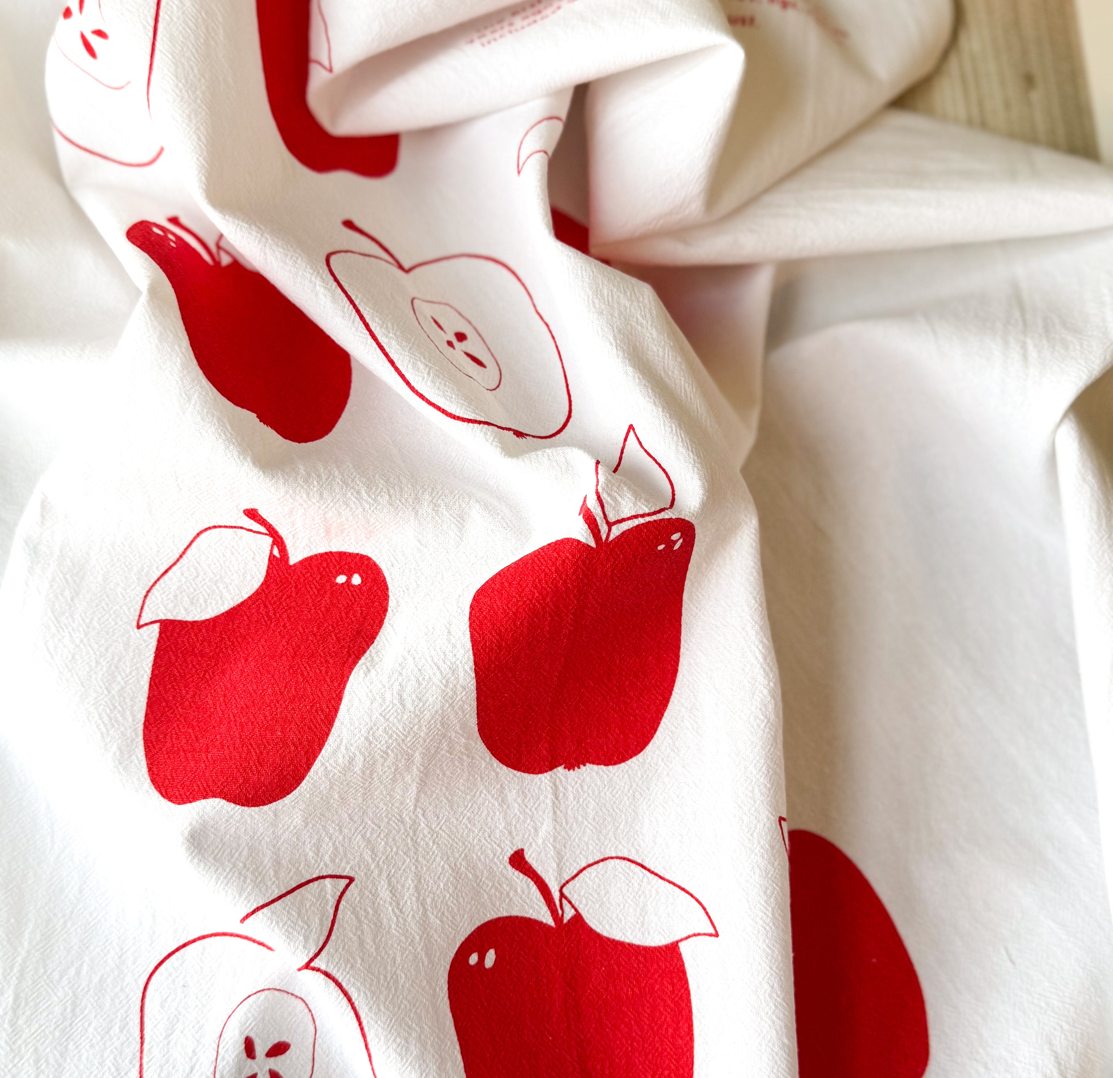 Oversized Cotton Apple Tea Towels | Eco-Friendly Kitchen Towels | 28”x28”