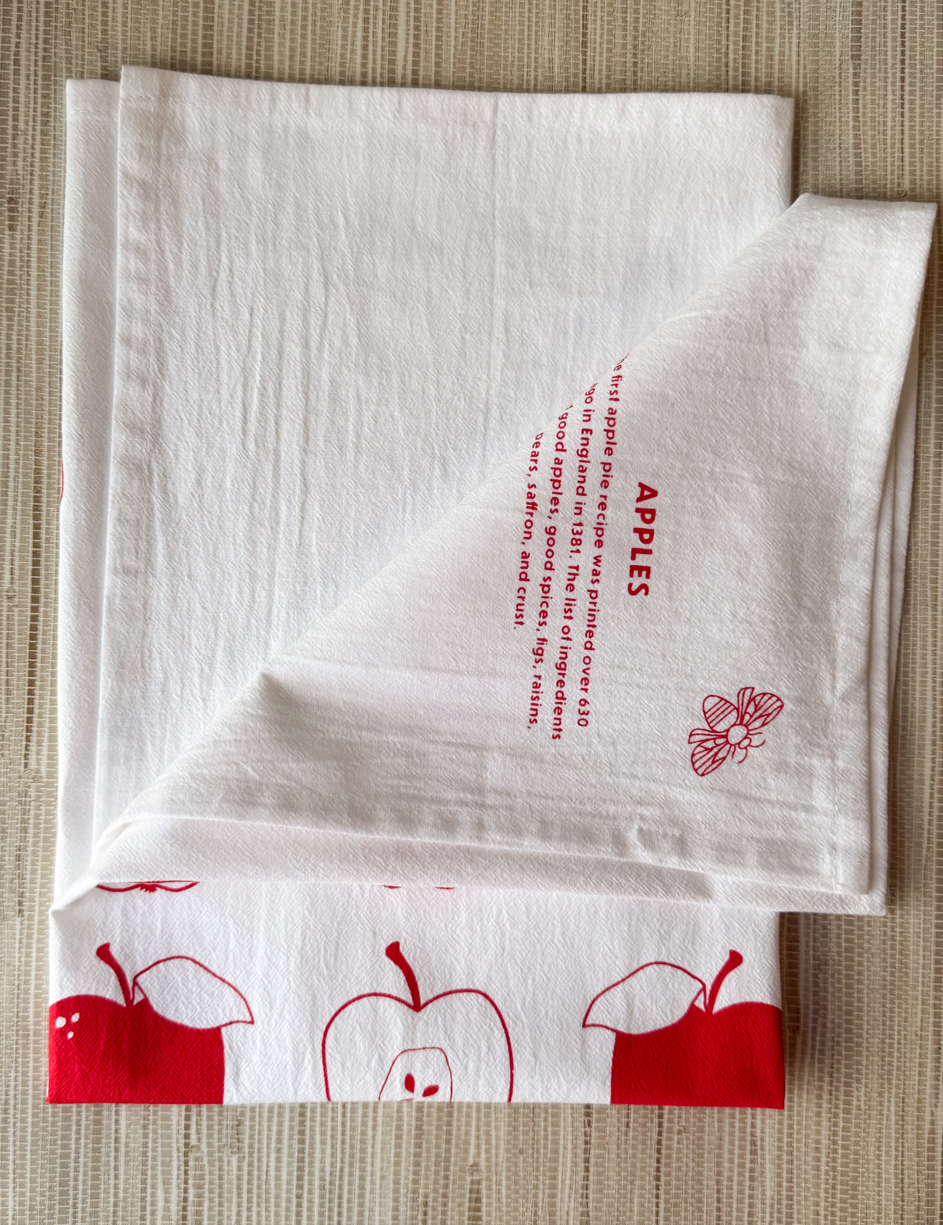 Oversized Cotton Apple Tea Towels | Eco-Friendly Kitchen Towels | 28”x28”