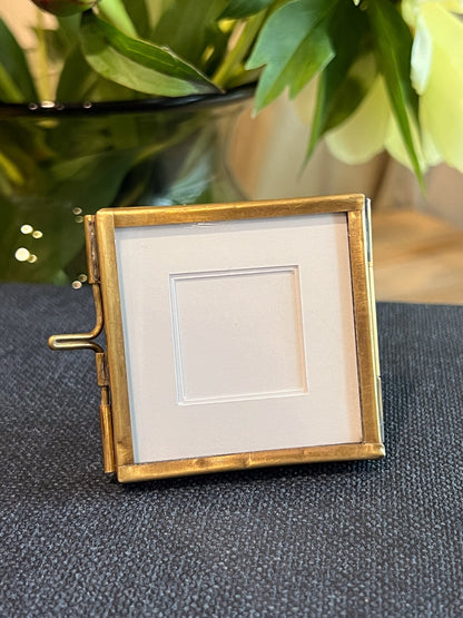 Vintage Keepsake Frame 2"x 2" with Matte