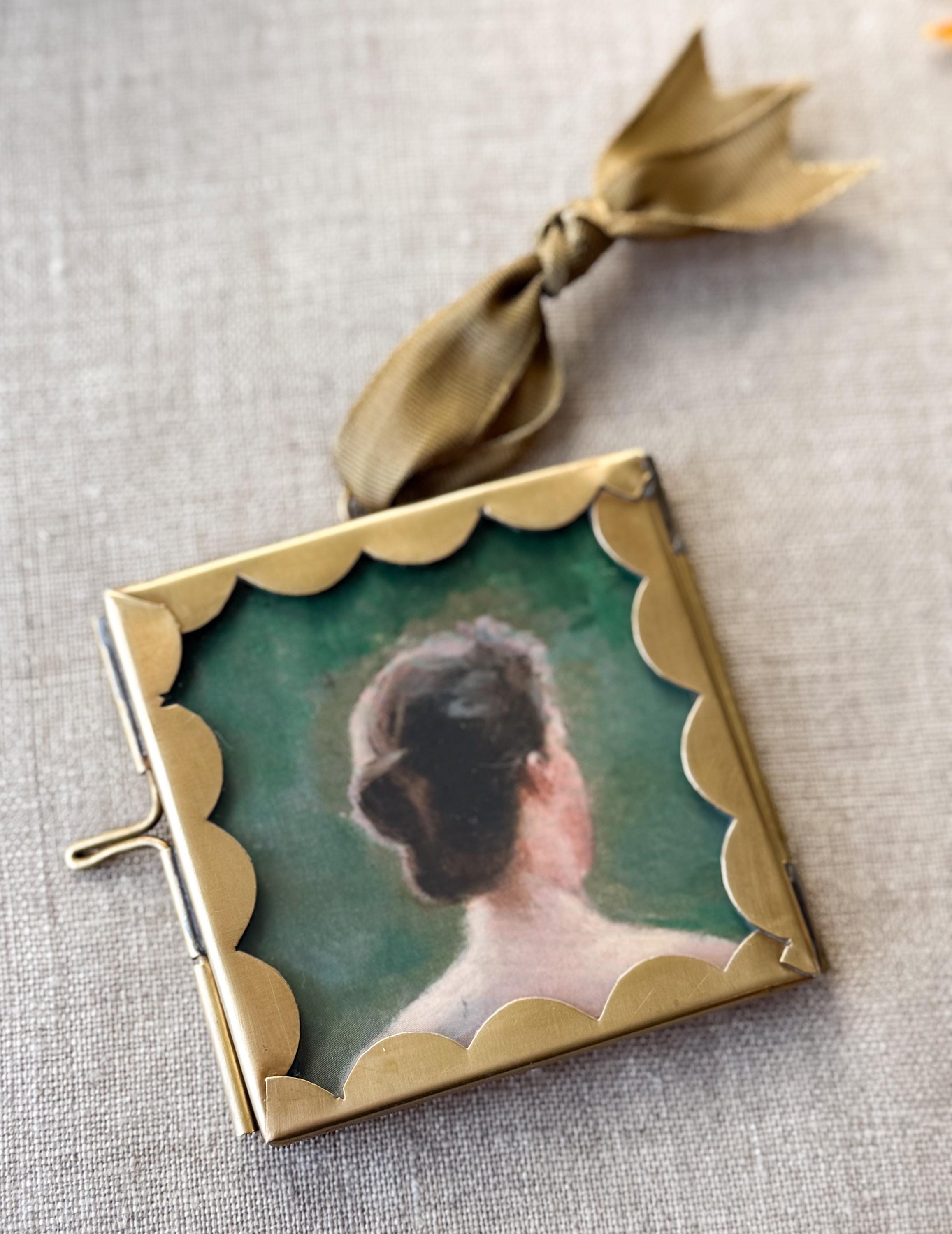 Hanging Scalloped Edge Brass Frame | 2.5"x2.5" | Keepsake | Wall Frame