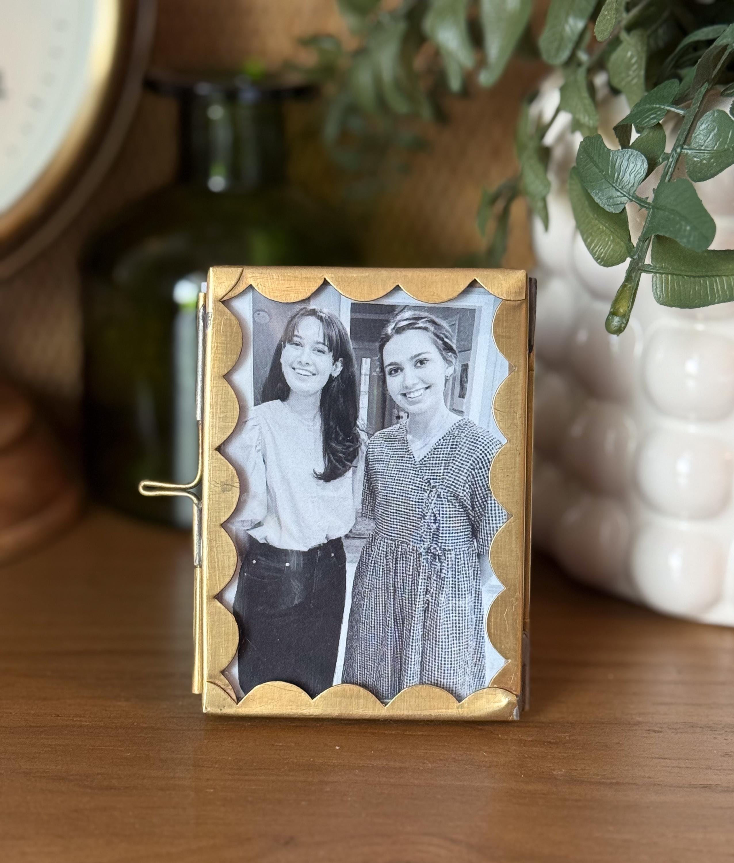 Scalloped Edge Vintage Brass Frame | 2.5"x3.5 " | Keepsake Tabletop Frame